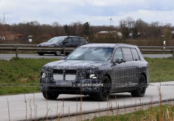Первые фото совершенно нового BMW X7, у которого больше не будет бензинового мотора: BMW iX7 засняли прямо на дороге