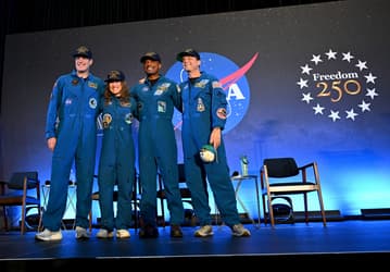 После «Артемиды-2»: NASA меняет план возвращения на Луну и готовит ключевую миссию 2027 года