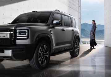 Новый внедорожник Haval размером с Land Cruiser 300, 449 л.с., полным приводом и холодильником — 190 тыс. юаней (2,15 млн рублей). Haval Raptor Plus доступен для предзаказа в Китае