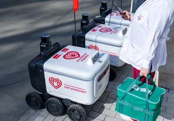 Роботы-доставщики Яндекса появились в больницах Москвы