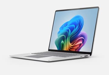 На фоне ценовой политики Apple это теперь кажется странным. Ноутбуки Microsoft Surface на старых чипах Snapdragon X заметно подорожали