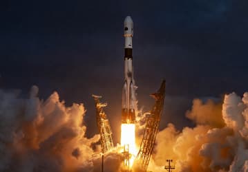 Новейшая ракета «Союз-5» готова к запуску: её установили на стартовый стол