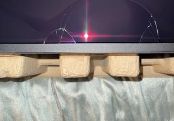 Дорогущий OLED-монитор Asus за 1300 долларов приезжает к покупателям уже разбитым