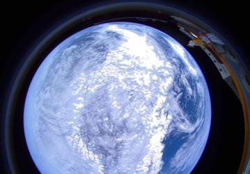 ИИ вышел на орбиту: стартап DPhi Space протестировал обработку спутниковых снимков прямо в космосе