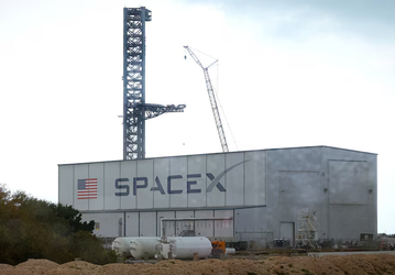 SpaceX собирается начать выпуск современных микросхем: оборудование уже устанавливают