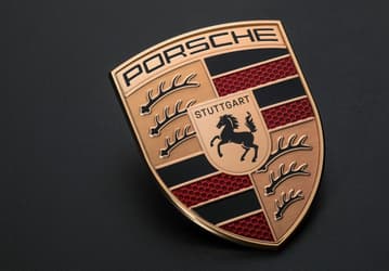 Porsche продала свою долю в Bugatti консорциуму во главе с HOF Capital