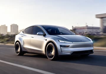 Самый дешевый и совершенно новый кроссовер Tesla. Компания готовит компактную новинку