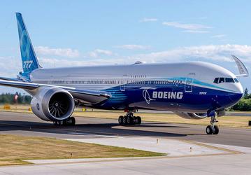 Boeing потратил на новый дальнемагистральный лайнер Boeing 777X 15 миллиардов долларов и 13 лет, но авиакомпании не хотят покупать выпущенные самолеты
