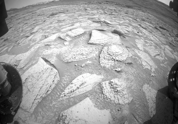 Curiosity «вытащил» камень с Марса: бур зацепил породу и не отпускал