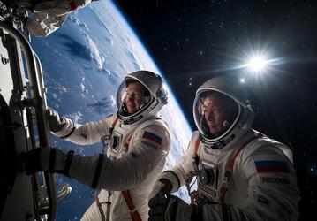 Российские космонавты впервые в 2026 году выйдут в открытый космос