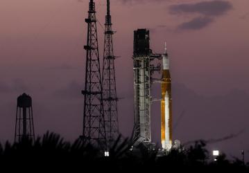 Высадка американцев на Луну откладывается. NASA изменила план миссии Artemis III: вместо Луны — орбитальная репетиция
