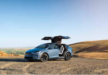 Уже снятый с производства Tesla Model X — самый быстро продаваемый автомобиль на вторичном рынке в США