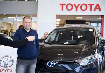 Мировые продажи Toyota падают, зато в России зафиксирован рост на 70% за год