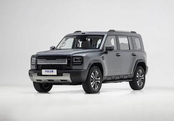 Новый кроссовер Haval размером с Land Cruiser 300, мощностью 448 л.с., полным приводом — от 161,8 тыс. юаней (1,76 млн рублей). В КНР стартовали продажи Haval Raptor Plus