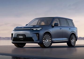 Альтернатива Li Auto L9 с мощной гибридной системой на 500 л.с. и гарантией 5 лет. Продажи GAC S9 в России стартуют в июне, кроссовер будет строго 5-местным