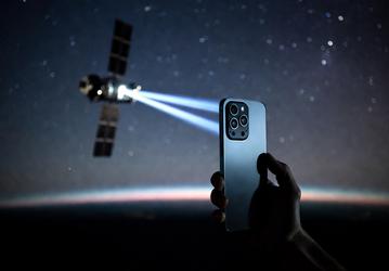 Прямая связь со спутника Starlink прямо в смартфоне без похода в салон. Теперь подключиться к спутниковому сервису SpaceX можно за пару минут в США