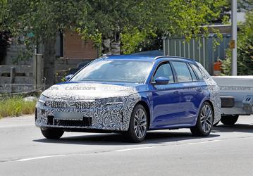 Обновленная Skoda Octavia засветилась на фото