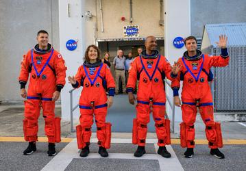 Экипаж Artemis II могут наградить высшей гражданской медалью Конгресса США — за первый за 50 лет облёт Луны
