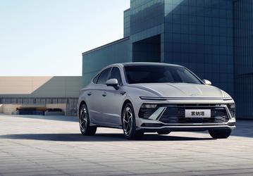 Hyundai Sonata 2026 начали продавать в Китае: 250 л.с. и 8-ступенчатый «автомат» за 174 тыс. юаней (1,9 млн рублей)
