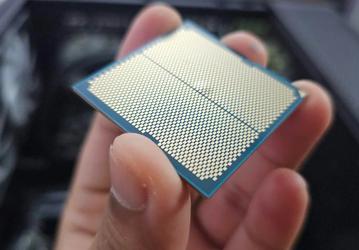 Ryzen 9 9900X внезапно умер, а после разборки владельца ждал сюрприз — процессор «вздулся»