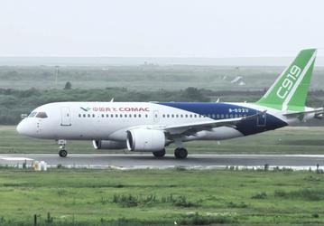 Китайский заменитель Boeing 737 и Airbus A320 выходит на новый уровень: COMAC C919-600 вышел на испытания