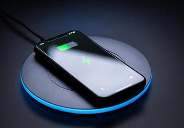 Xiaomi потратила годы на новую архитектуру для быстрой 50-ваттной беспроводной зарядки