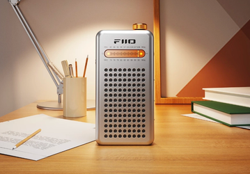 Олдскулы свело. Представлен карманный FM-радиоприёмник FiiO RR13 в ретро-стиле