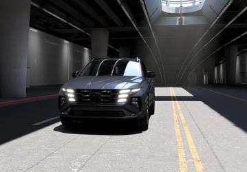 У Hyundai Tucson появились новые версии — гибридные и с передним приводом вместо полного