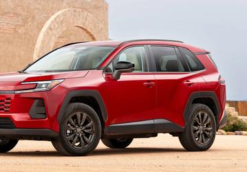 Новый Toyota RAV4 настолько популярен в США, что машины продаются не доезжая до дилеров