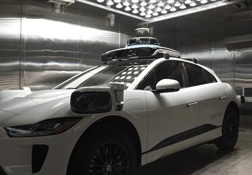 Waymo купила крупнейший автополигон Apple за $220 млн для расширения испытаний роботакси