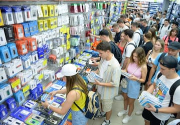 Россияне скупают флешки: продажи USB-накопителей достигли максимума за 5 лет, самые популярные бренды назвали в «М.Видео»