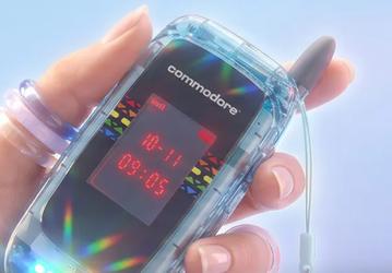 Смартфон без браузера и соцсетей, с камерой Sony, «Змейкой» и вайбом 2000-х. Представлен Commodore Callback 8020 за 500 долларов