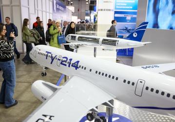Новые пассажирские самолеты Ту-214 отправятся в авиакомпании только в 2027 году