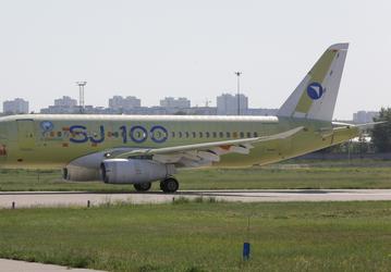 Существующим самолётам Superjet собираются заменить импортные двигатели на российские