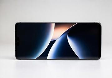 Xiaomi 18 Pro получит компактный 6,4-дюймовый экран, батарею не менее 7000 мАч и две камеры по 200 Мп