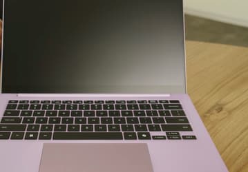 Одна тепловая трубка и память как у смартфонов: Intel придумала способ резко снизить цены на ноутбуки