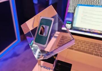 Intel запустила производство 18A-P — самого продвинутого техпроцесса компании на фоне переговоров с Apple и попыток вернуть позиции на рынке