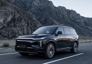 Российский автопроизводитель раскрыл стоимость новой модели Umo 8