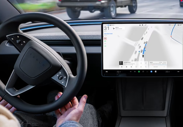 А не надо так гонять: автопилот Tesla, который умеет превышать скорость, не хотят одобрять в Швеции