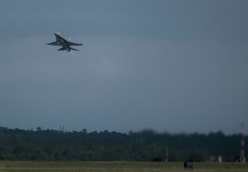 DARPA впервые испытала ИИ-пилота на модернизированном серийном F-16