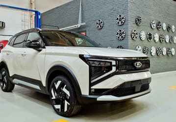 АвтоВАЗ готовит 500-сильный гибридный Lada Azimut