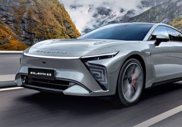 Chery оснастила Exeed Exlantix ES 2027 года 26 датчиками, чипами Nvidia и Qualcomm, а продвинутая электроника вошла в стандартное оснащение
