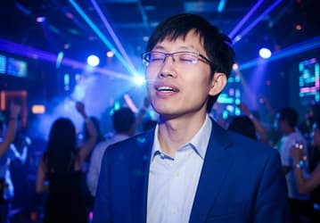 Основатель DeepSeek стал самым богатым создателем ИИ в мире