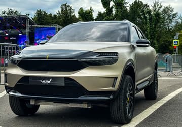 Российский электрокроссовер Voyt впервые показали в движении