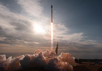 SpaceX в 600-й раз запустила Falcon 9