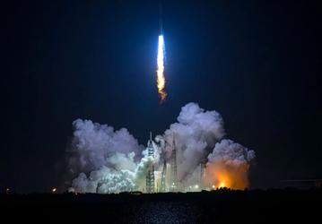 Blue Origin впервые привлекает внешние инвестиции, оценив компанию в $130 млрд