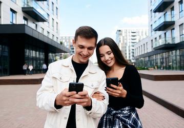 Популярность заблокированных в России соцсетей выросла, аудитория Telegram сложилась вдвое за последний год