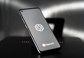 Создатели ChatGPT выпустят целое семейство устройств в ближайшее время. В OpenAI считают, что люди перейдут от набора текста к общению с компьютерами