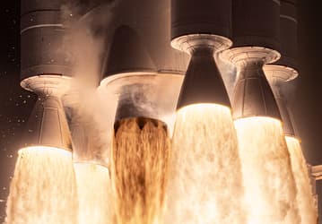 20 лет полётов позади. Последний запуск ракеты Atlas V 551 показали крупным планом