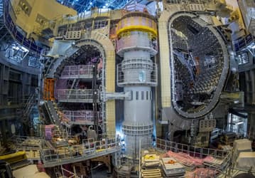 «Искусственное Солнце» стало на шаг ближе: ITER замкнул «сердце» крупнейшего термоядерного реактора
